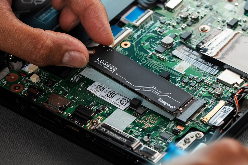 how to install a solid state drive in your laptop kingstonssd