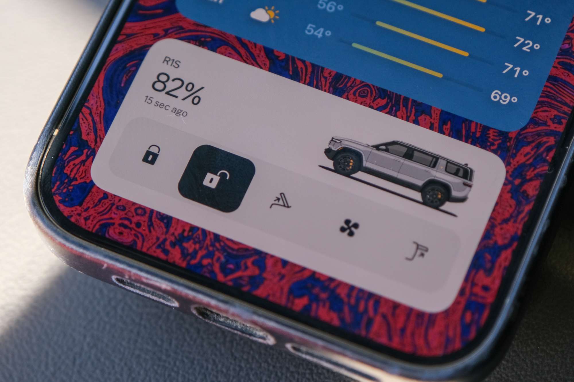 iPhone widget on the Rivian R1S Gen 2.