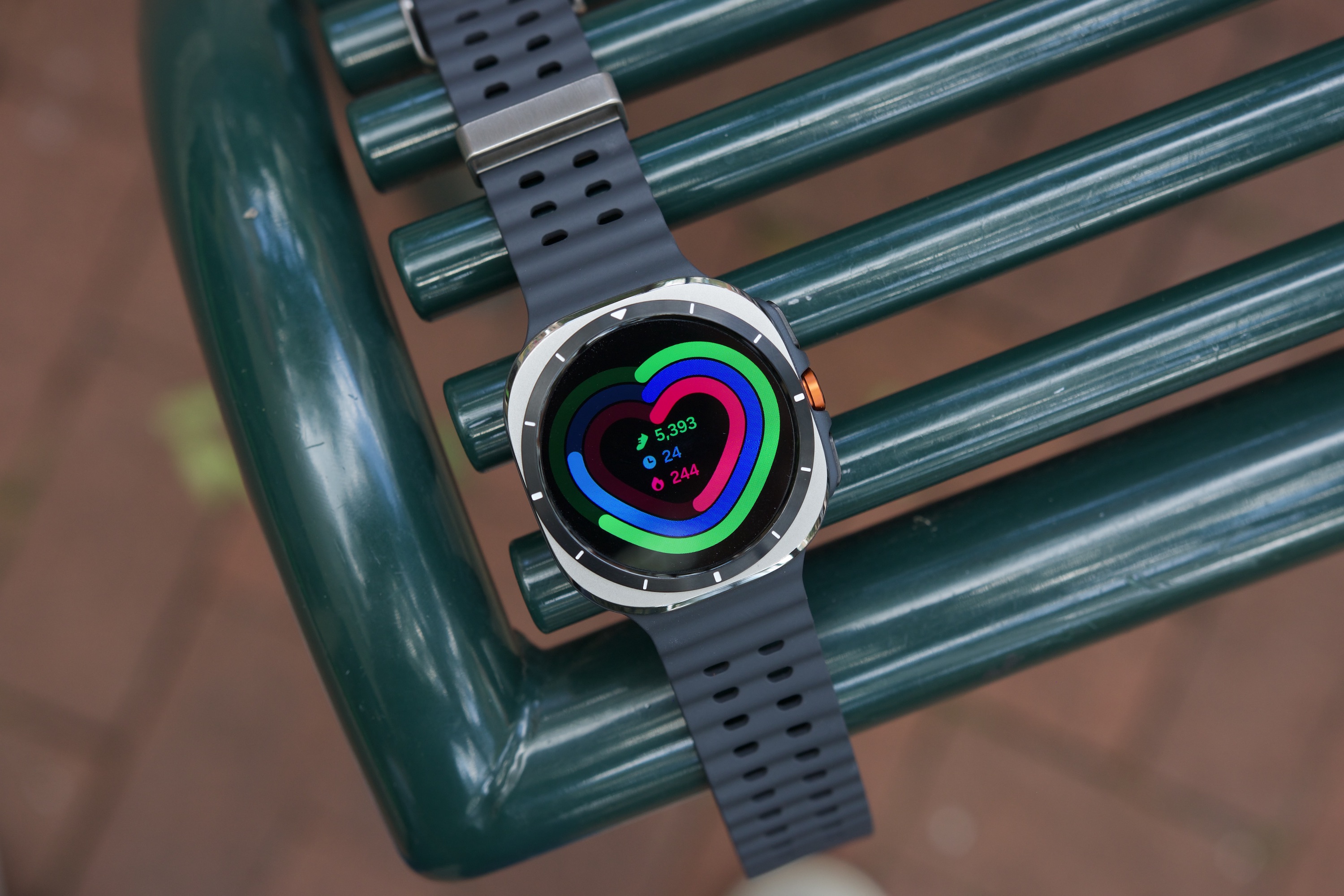 Samsung Galaxy Watch Ultra — это не те умные часы, о которых вы думаете