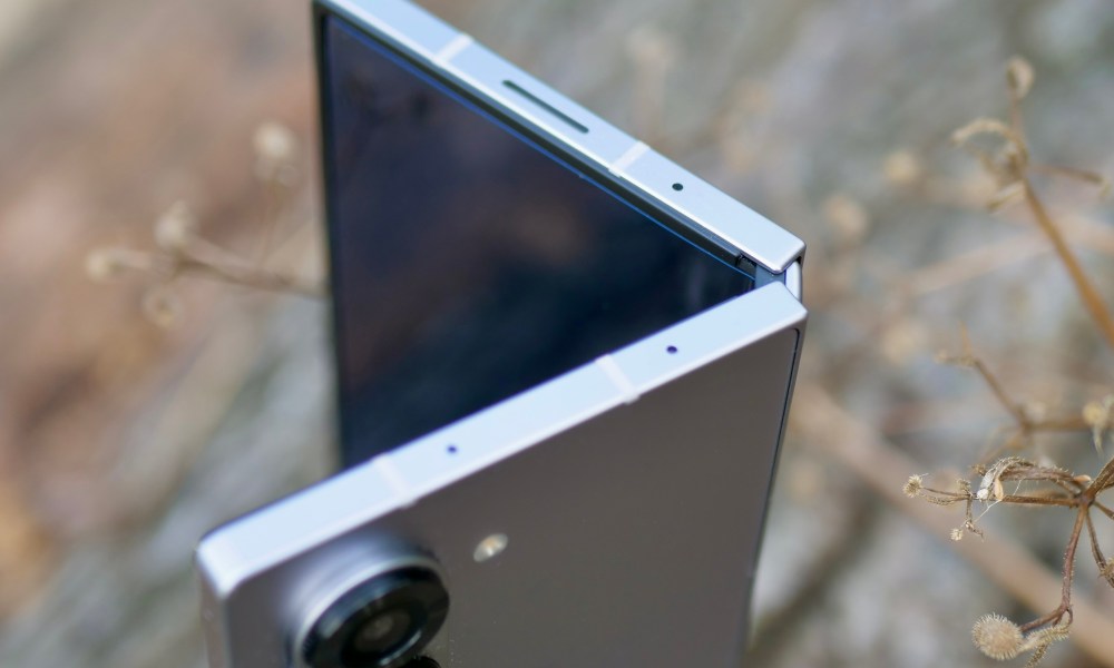 The end plate on the Samsung Galaxy Z Fold 6's hinge.