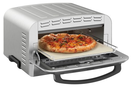 This indoor pizza oven deal cuts the price from $400 to $200, today only