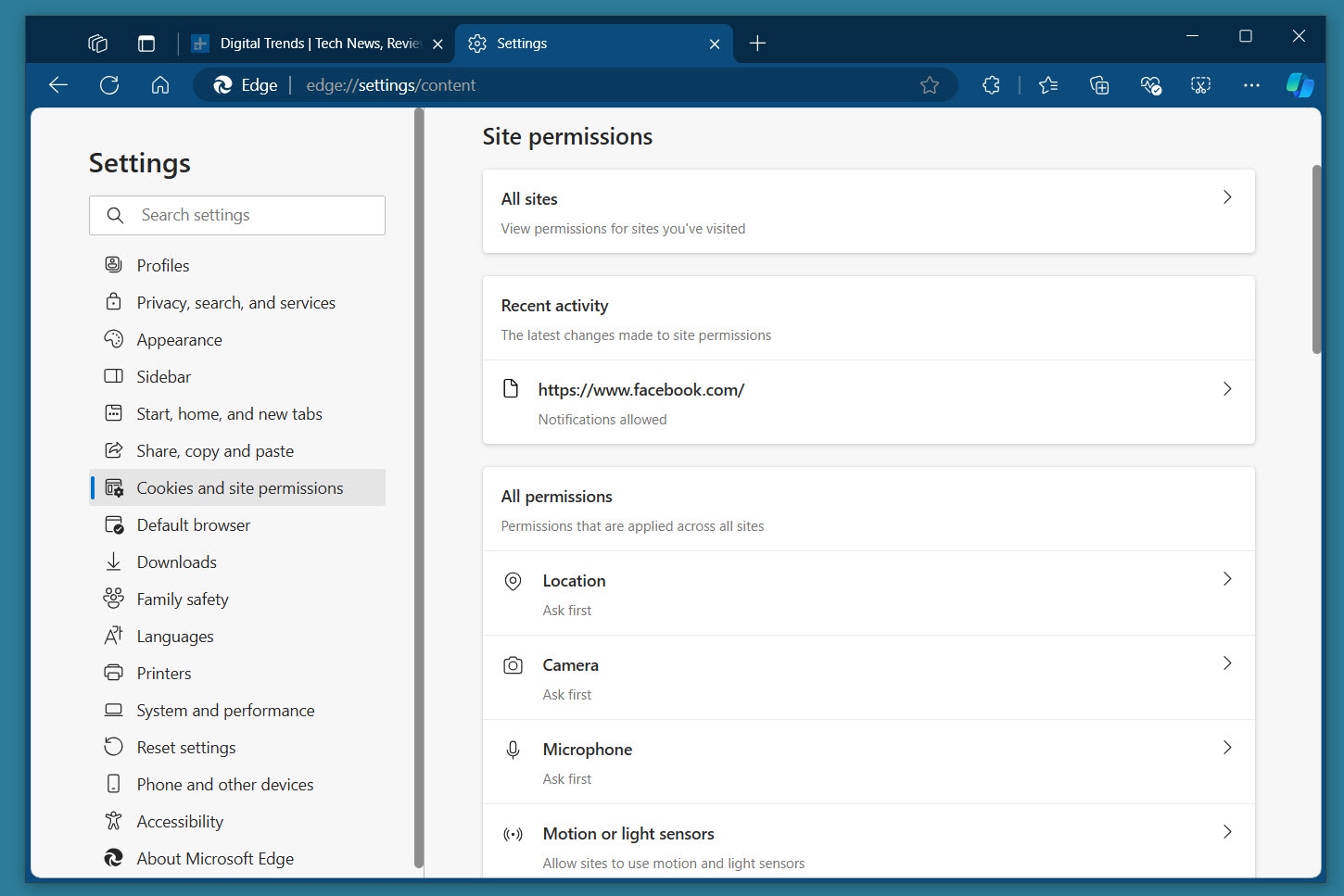 Cookies y permisos en la configuración de Edge.