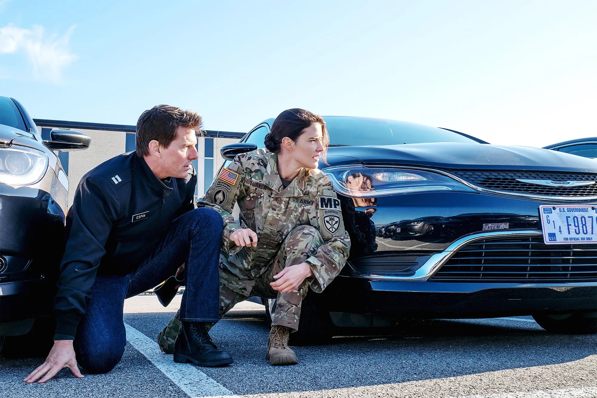 Tom Cruise et Cobie Smulders dans Jack Reacher : Ne jamais revenir en arrière.