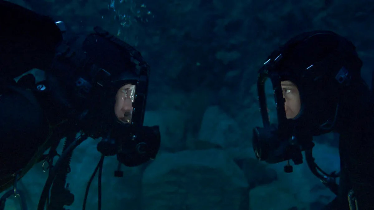 Louisa Krause und Sophie Lowe in The Dive.