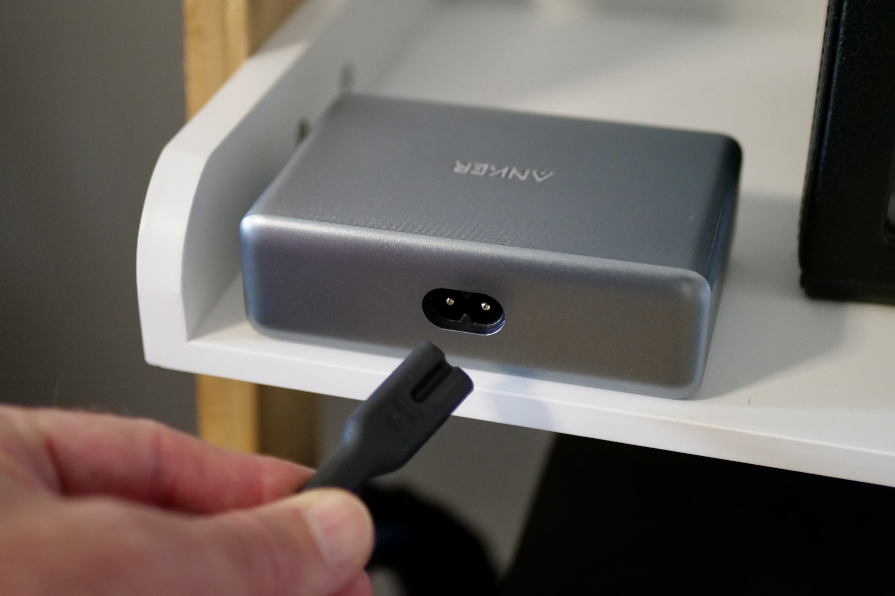 Anker’s new desktop charger solved a problem I didn’t know I had