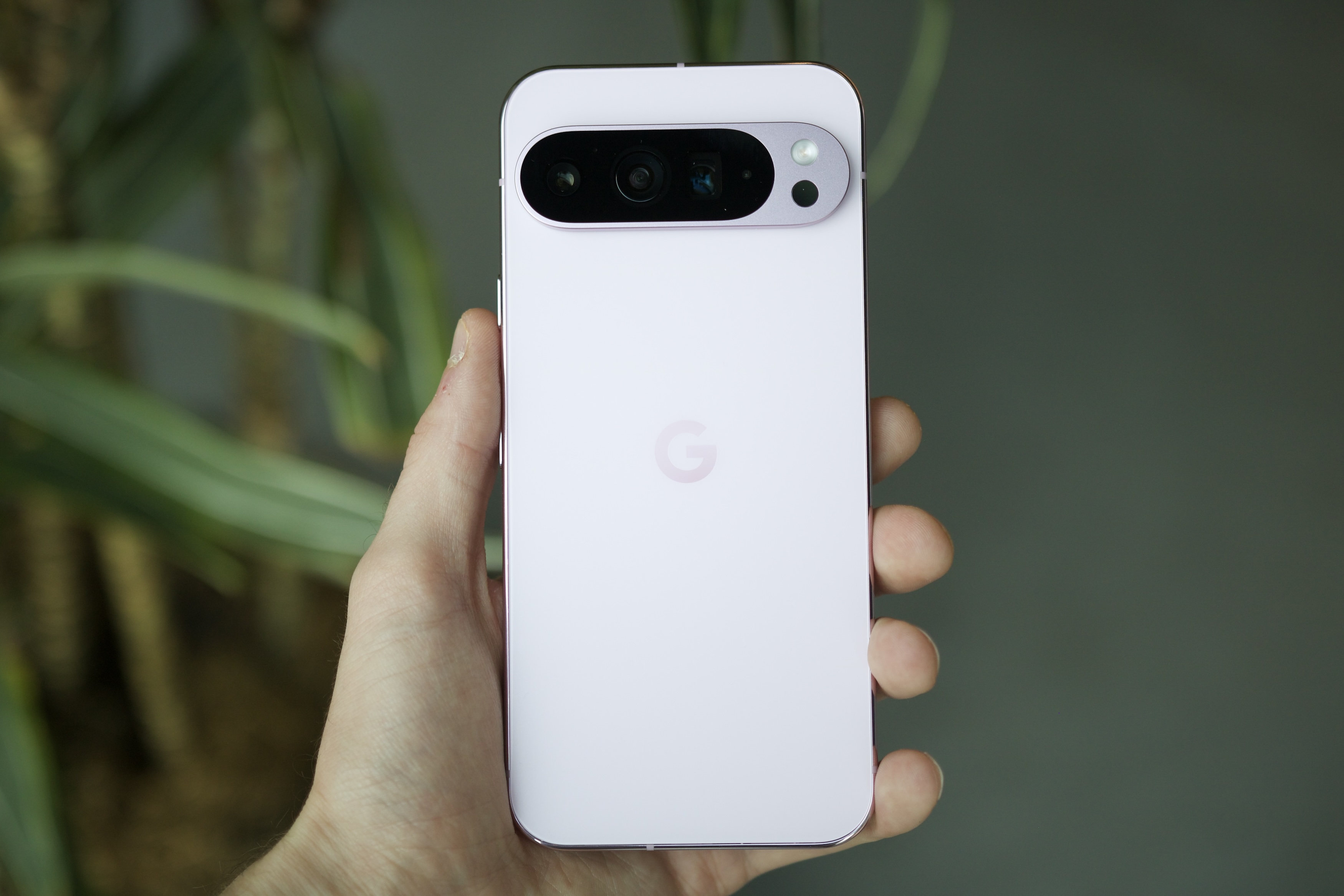 Google Pixel 9 Pro против Pixel 8 Pro: пора ли обновляться?