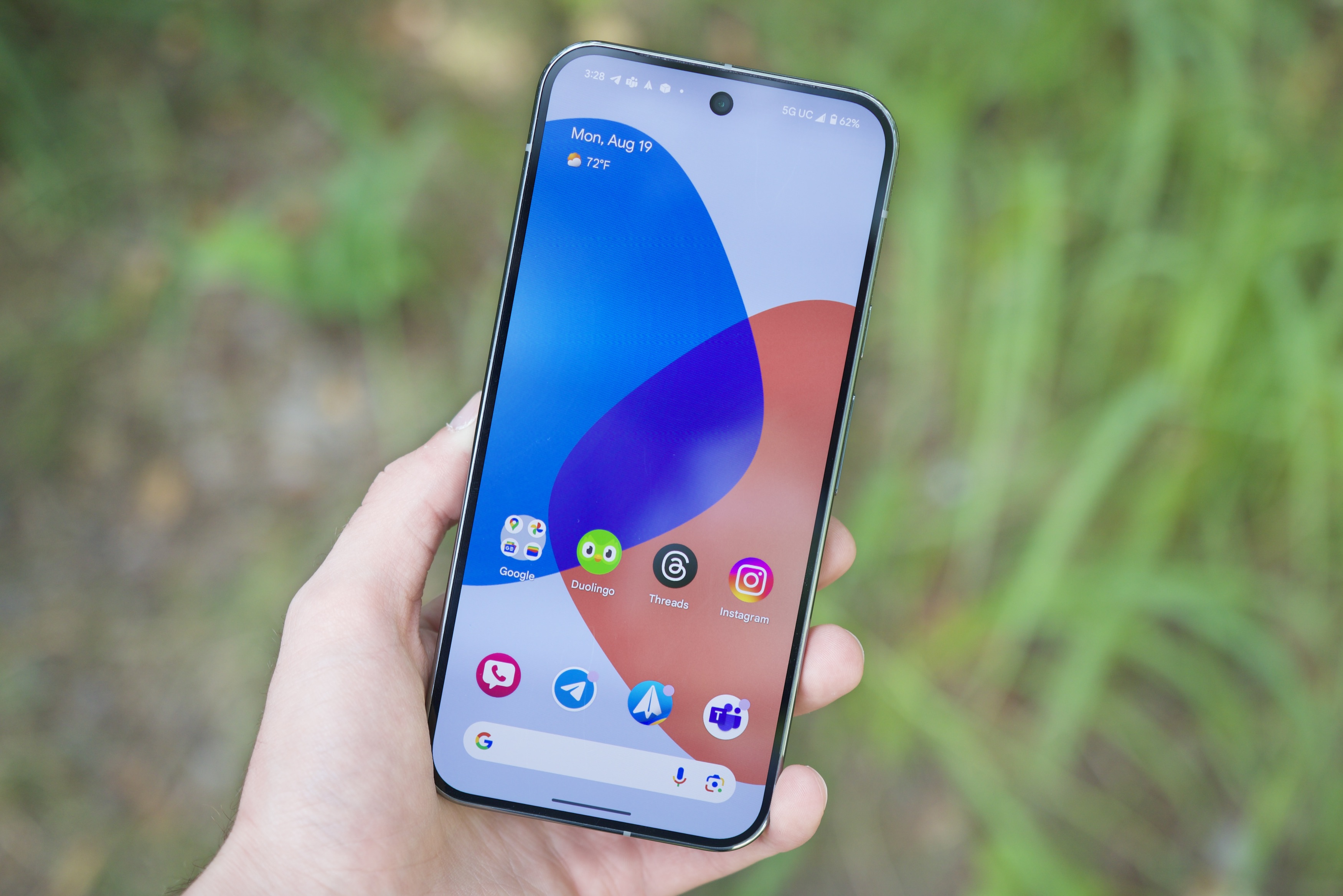 Google Pixel 9 Pro XL 上的显示屏。