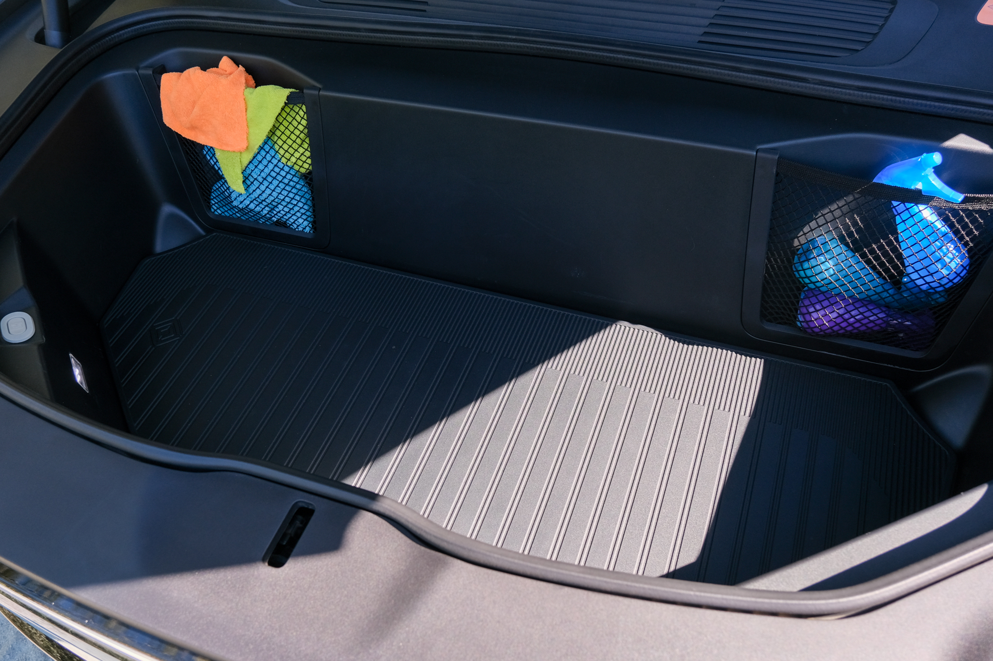 Front trunk on the second-generation Rivian R1S