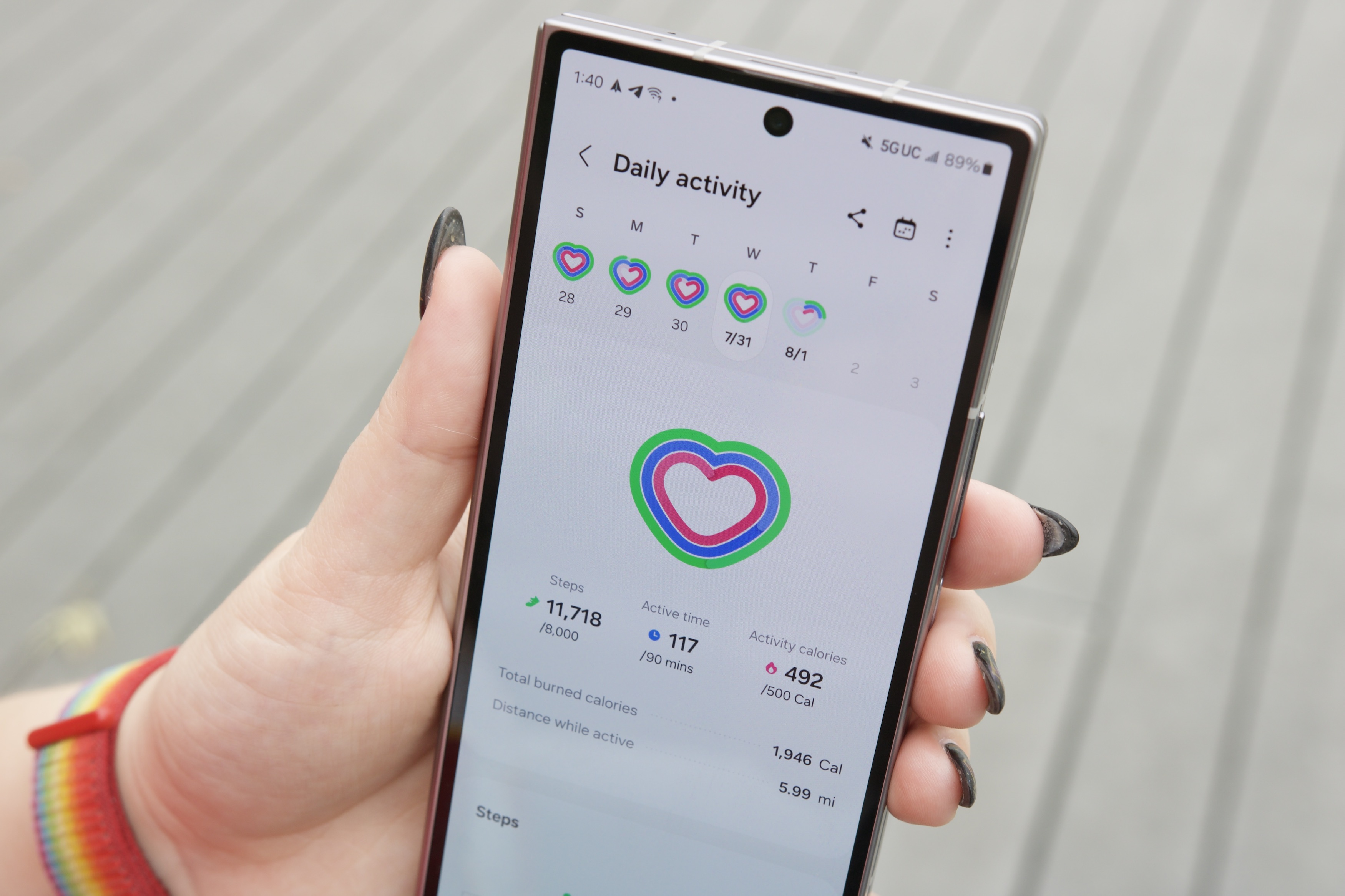 Rastreamento de atividades do Galaxy Ring no aplicativo Samsung Health.