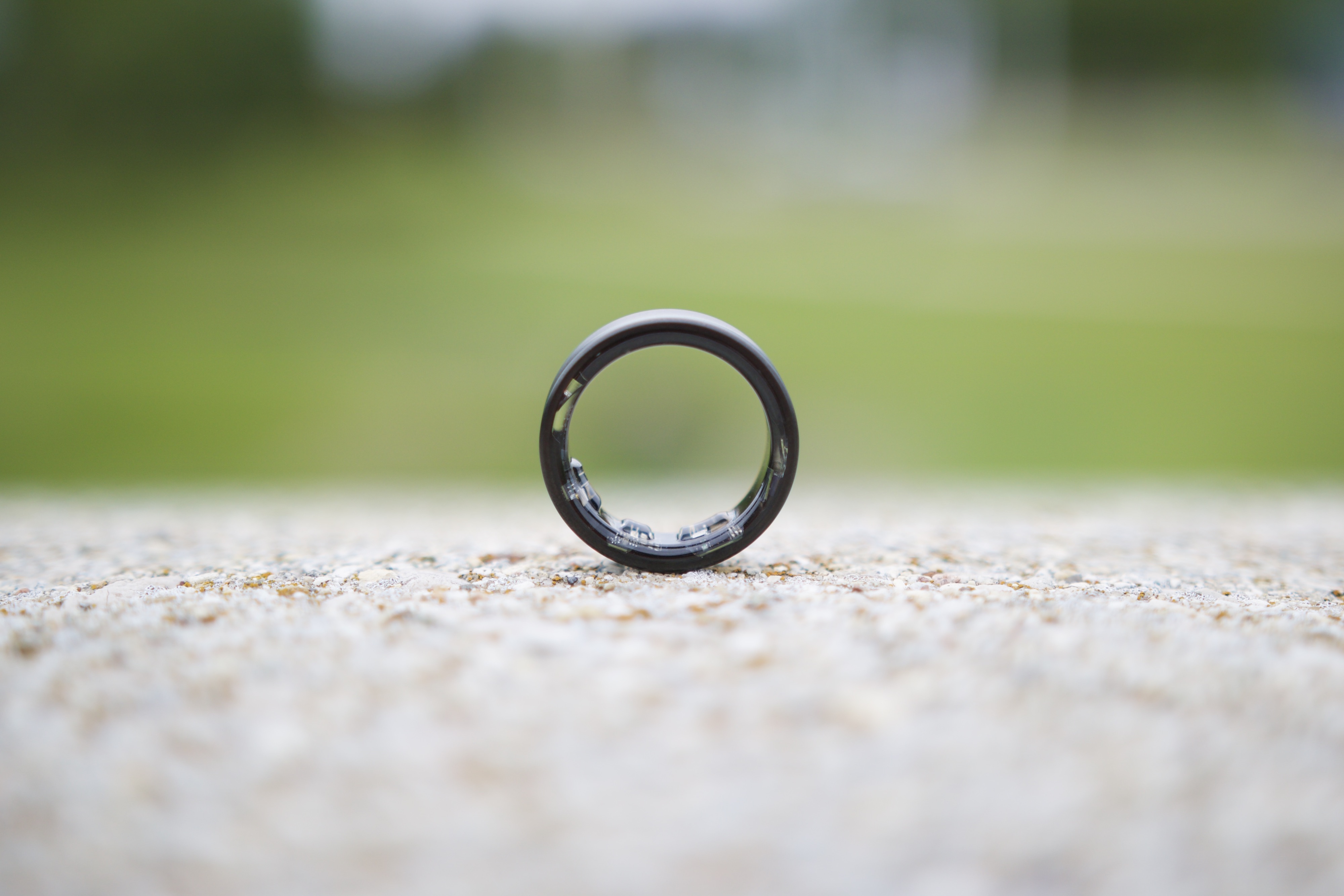 Oura Ring 4 против Samsung Galaxy Ring: что купить?