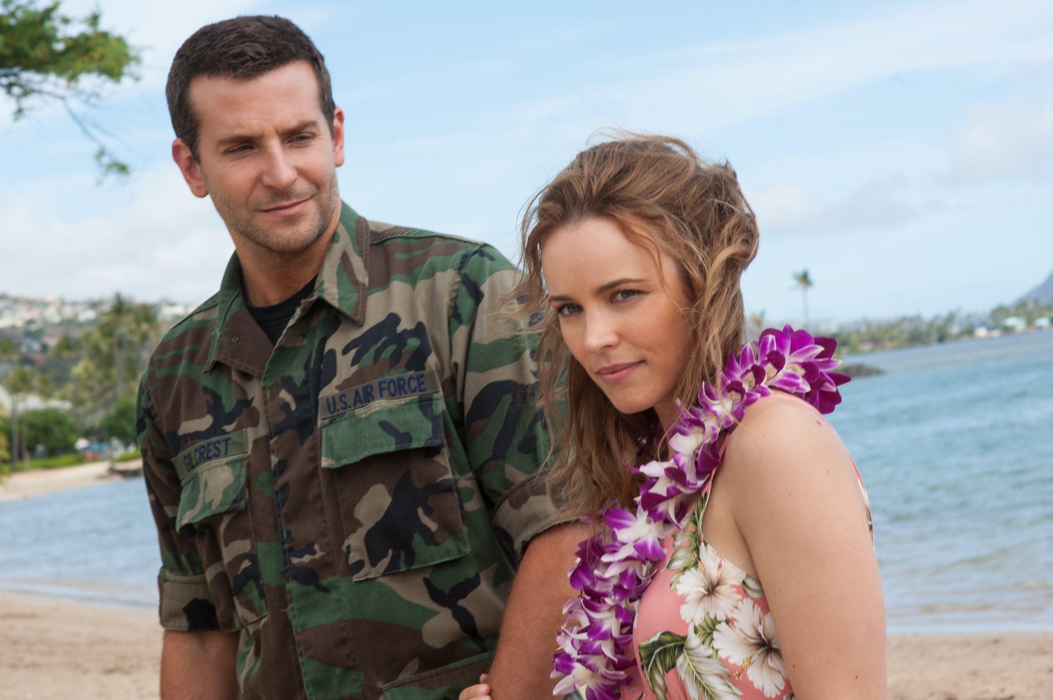 Rachel McAdams et Bradley Cooper dans Aloha.