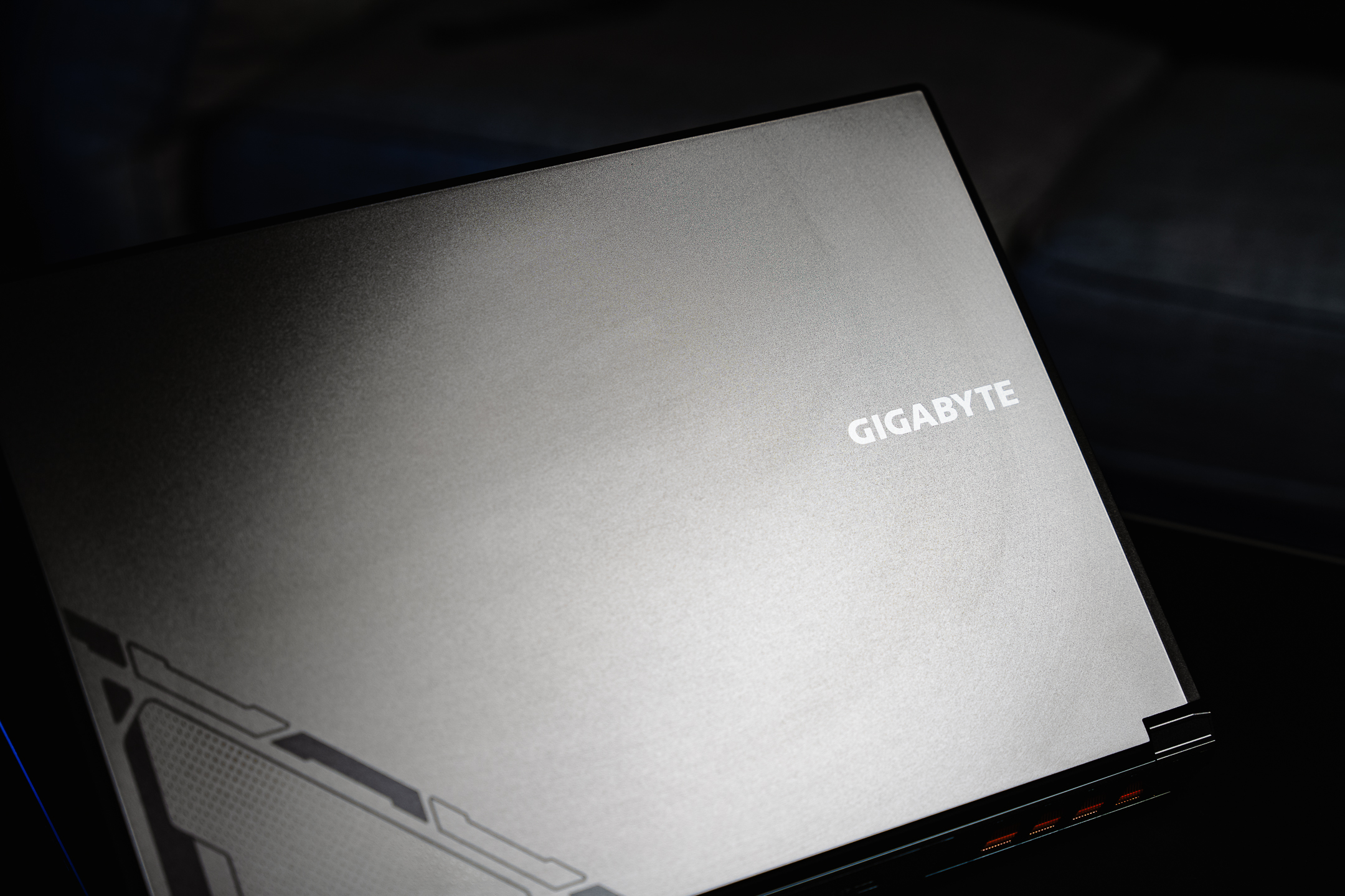 У вас есть шанс выиграть игровой ноутбук GIGABYTE (G6X 9KG-43US864SH) стоимостью 1300 долларов.