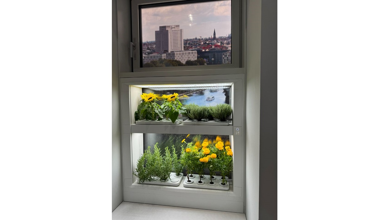 The Balcony Farm exhibida en IFA 2024.