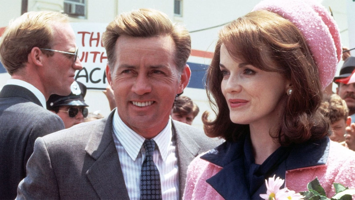 Martin Sheen e Blair Brown em Kennedy.