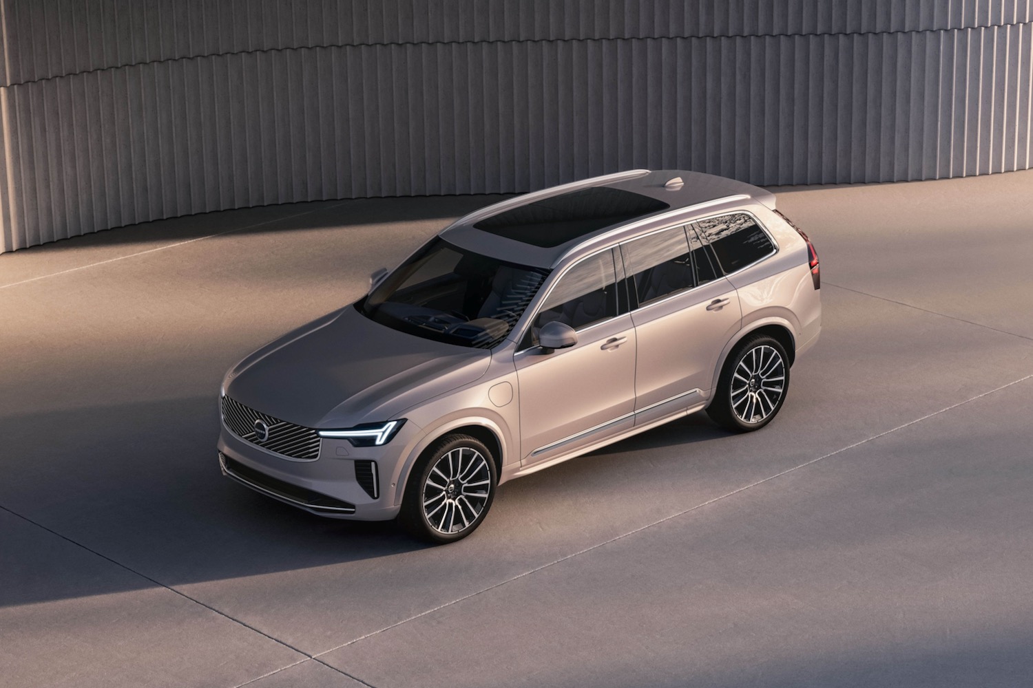 2025 沃尔沃 XC90。