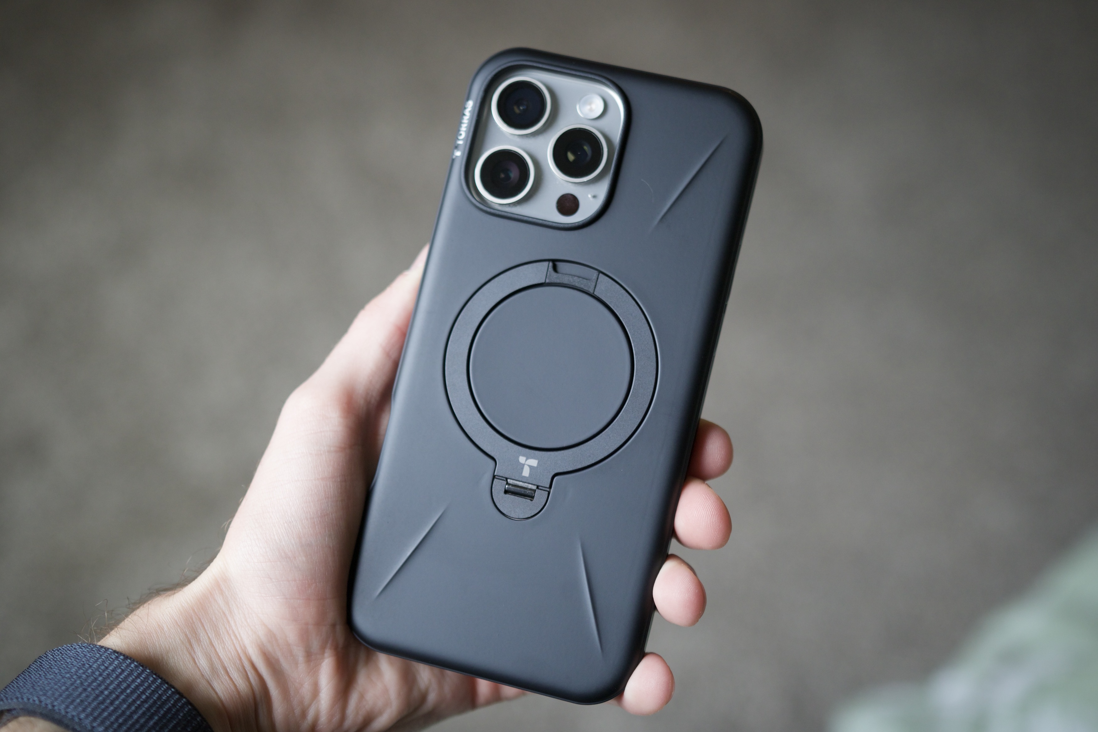 TORRAS Ostand Spin iPhone 16 case hands-on: Looking at an elegant case design