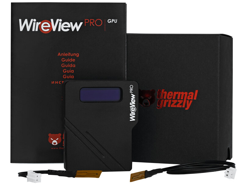 盒装包装旁边的 Thermal Grizzly WireView Pro GPU 电源监控配件。