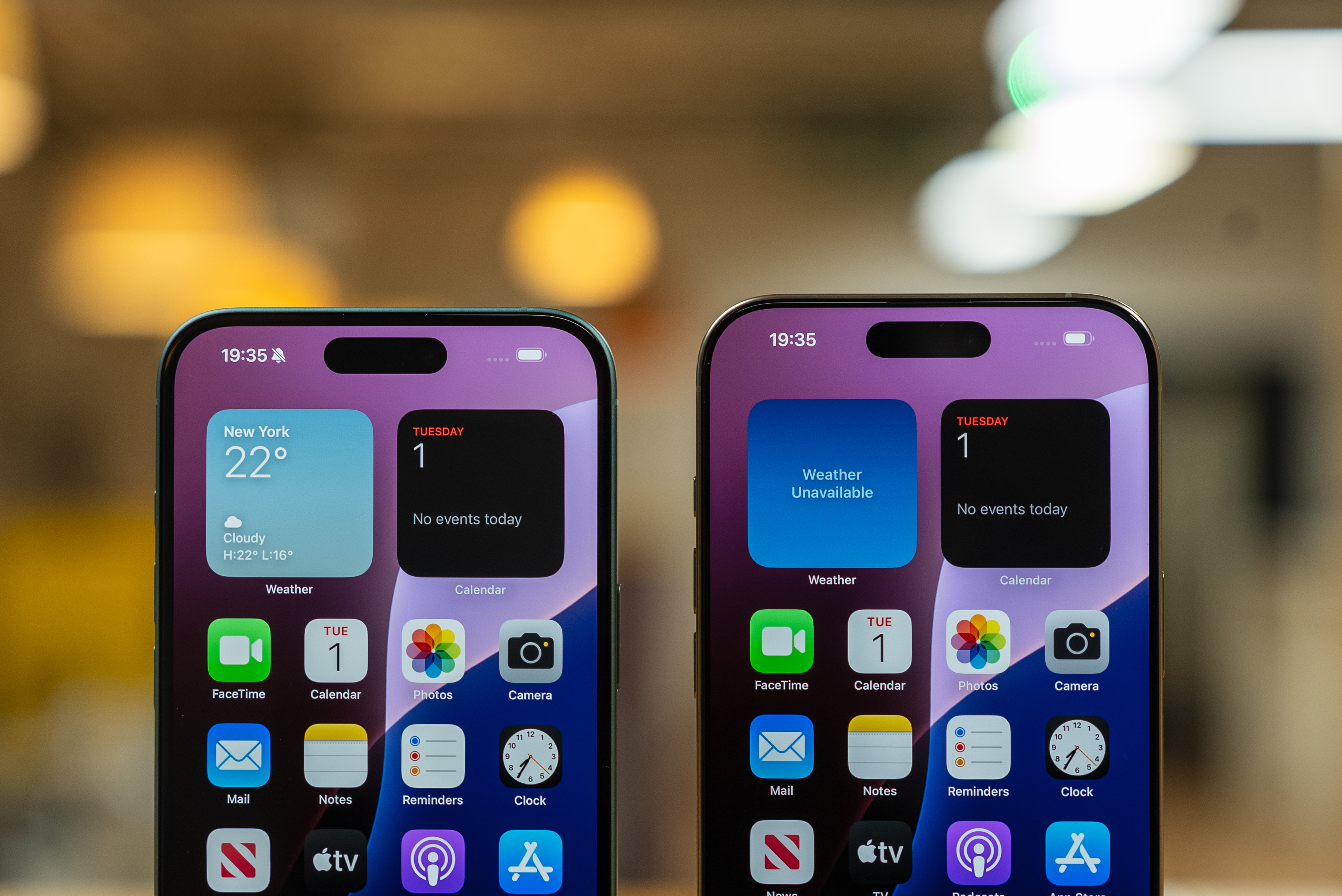 Displayränder des iPhone 16 Plus und iPhone 16 Pro Max