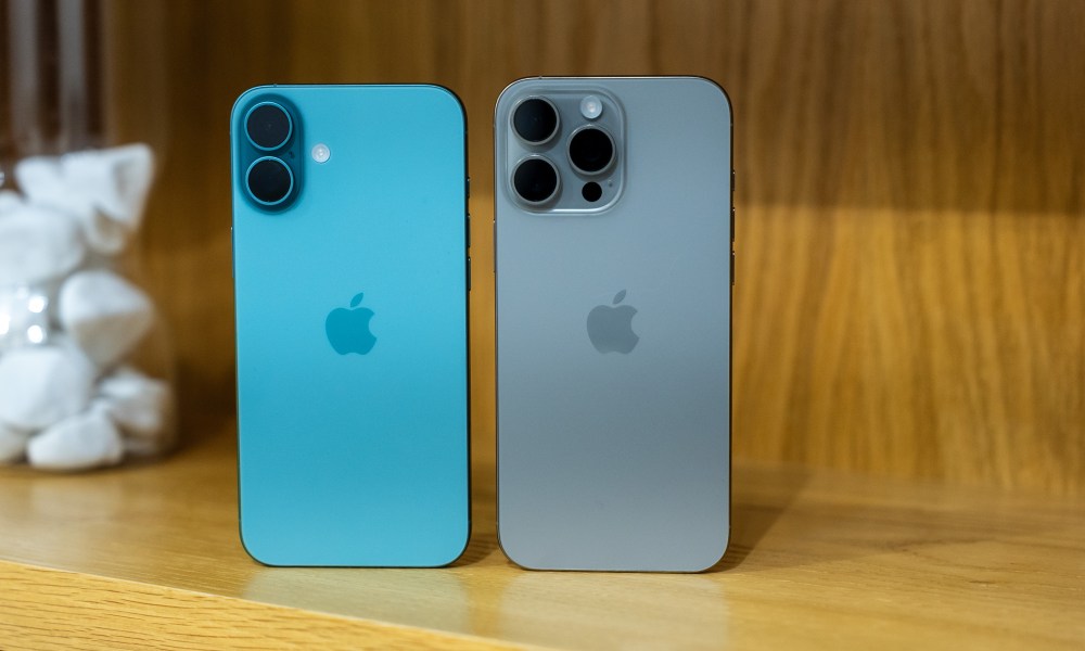 iPhone 16 Plus teal and iPhone 16 Pro Max natural titanium rear