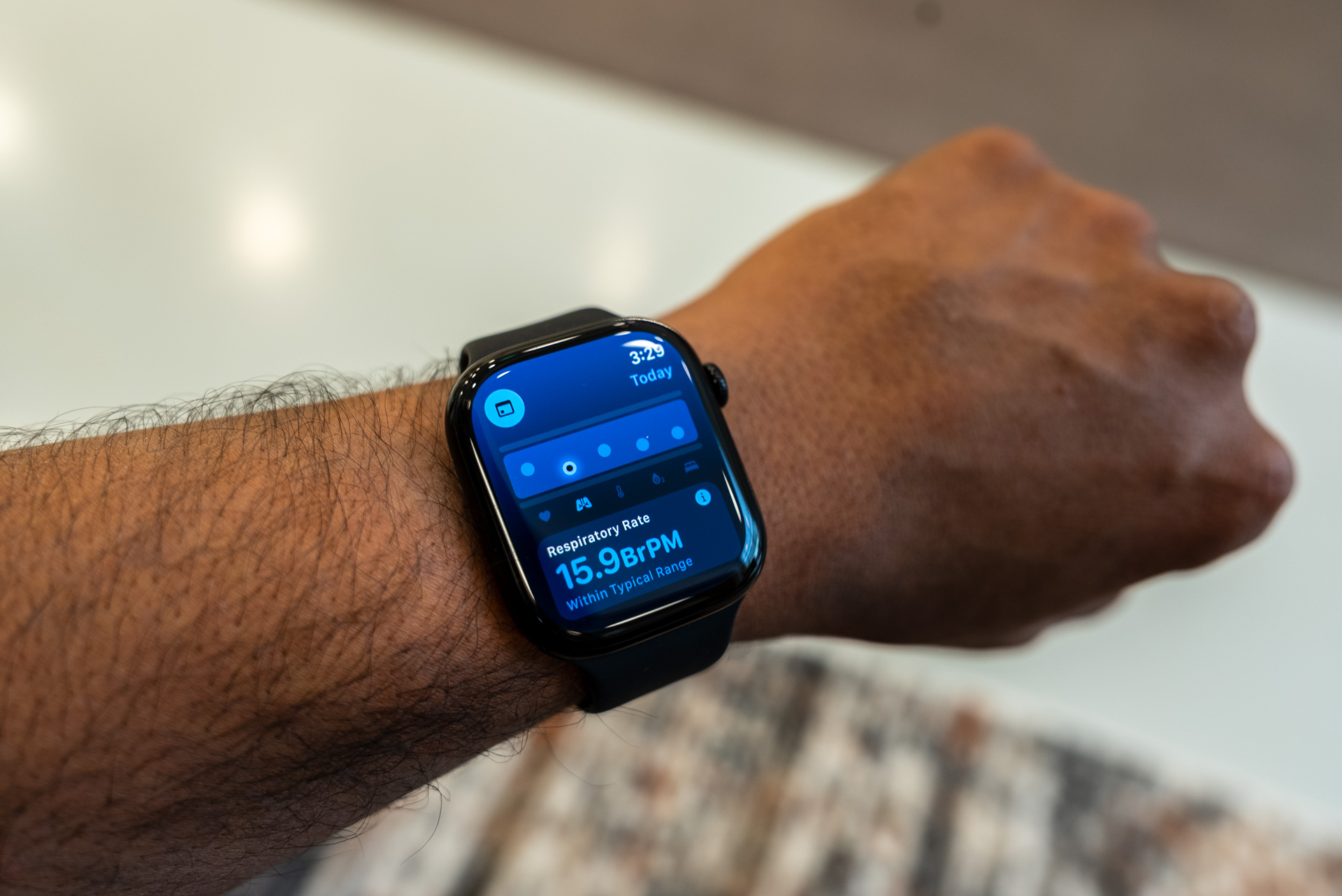 Frecuencia respiratoria de signos vitales en el Apple Watch Series 10