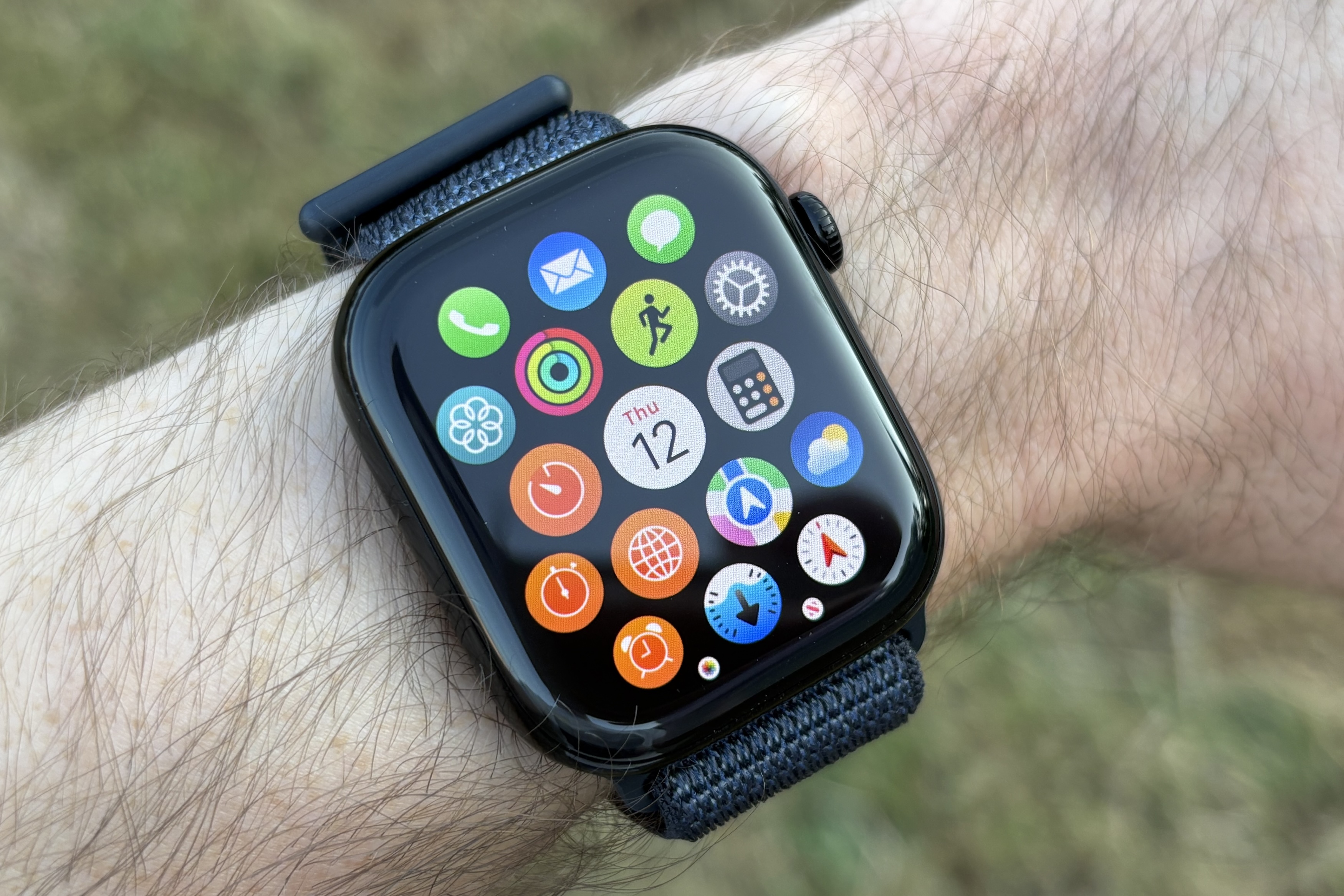 The apps view on the apple watch series 10