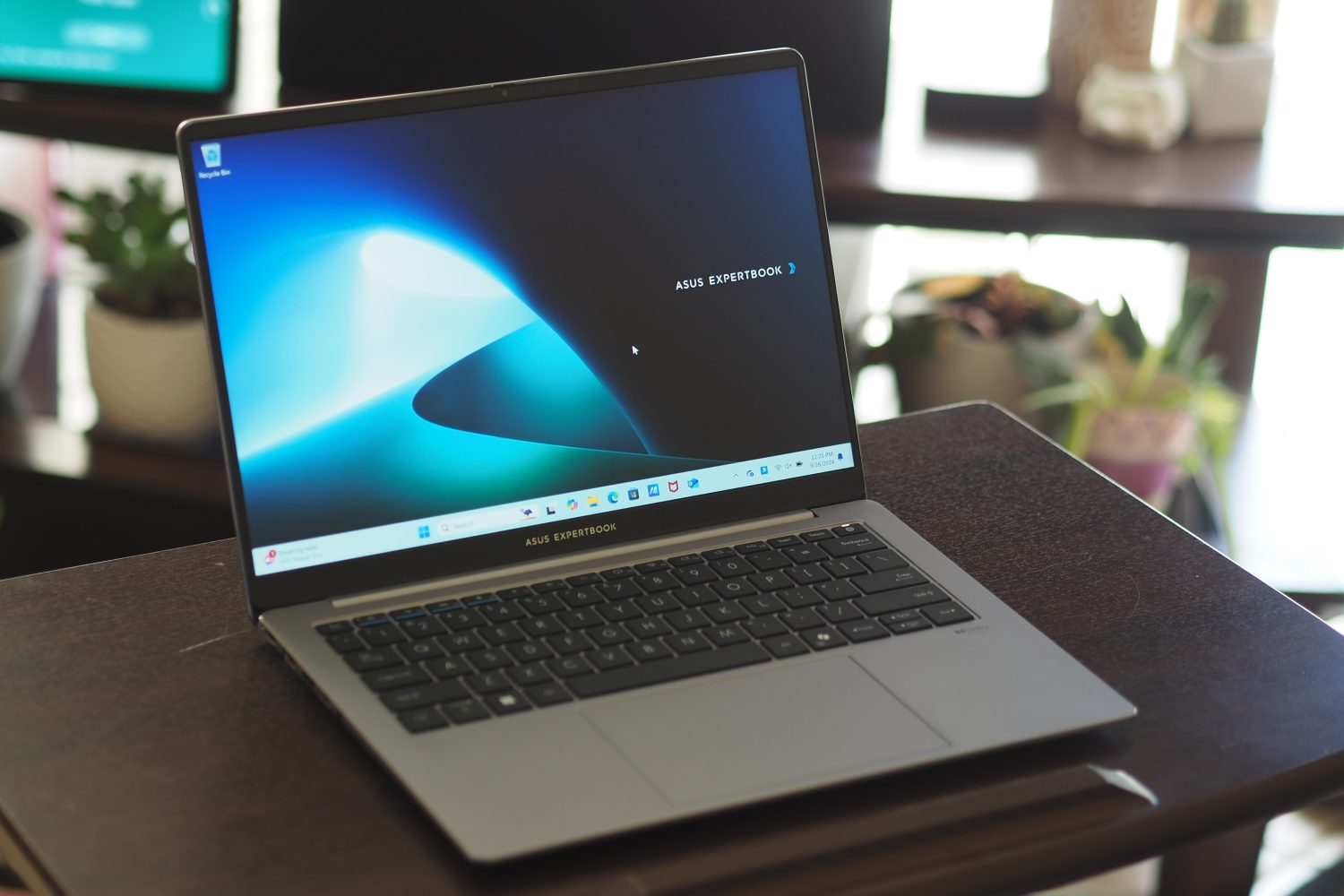 The Asus ExpertBook P5 proves Lunar Lake laptops aren’t created equal