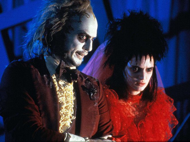 Michael Keaton y Winona Ryder en el Beetlejuice original.