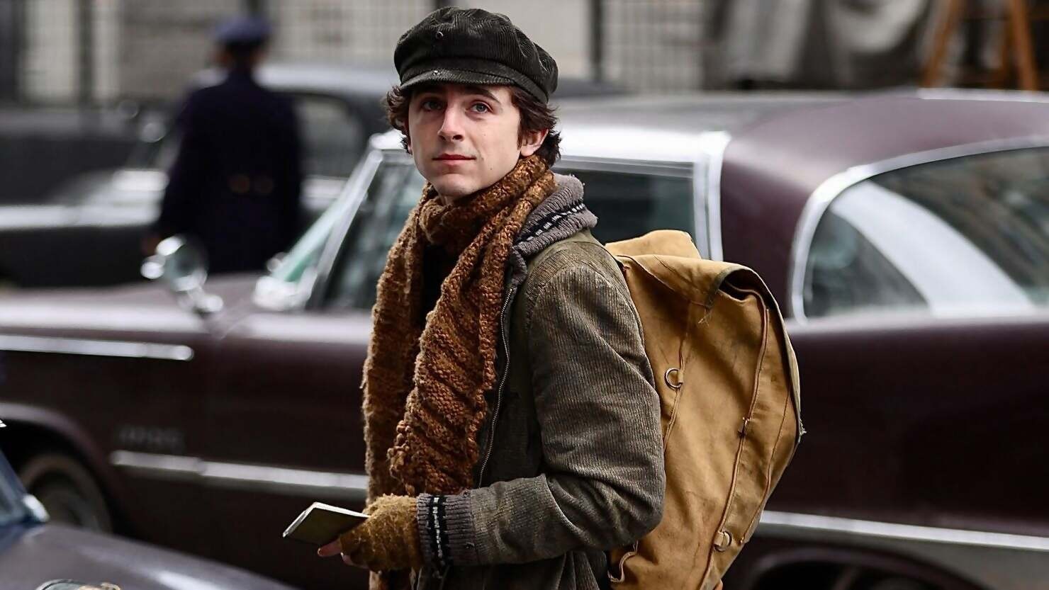 Timothee Chalamet como Bob Dylan en Un completo desconocido.