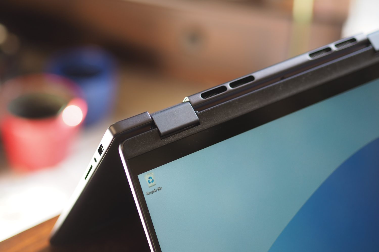 Dell’s value-focused Inspiron 14 2-in-1 is almost great, but one thing holds it back