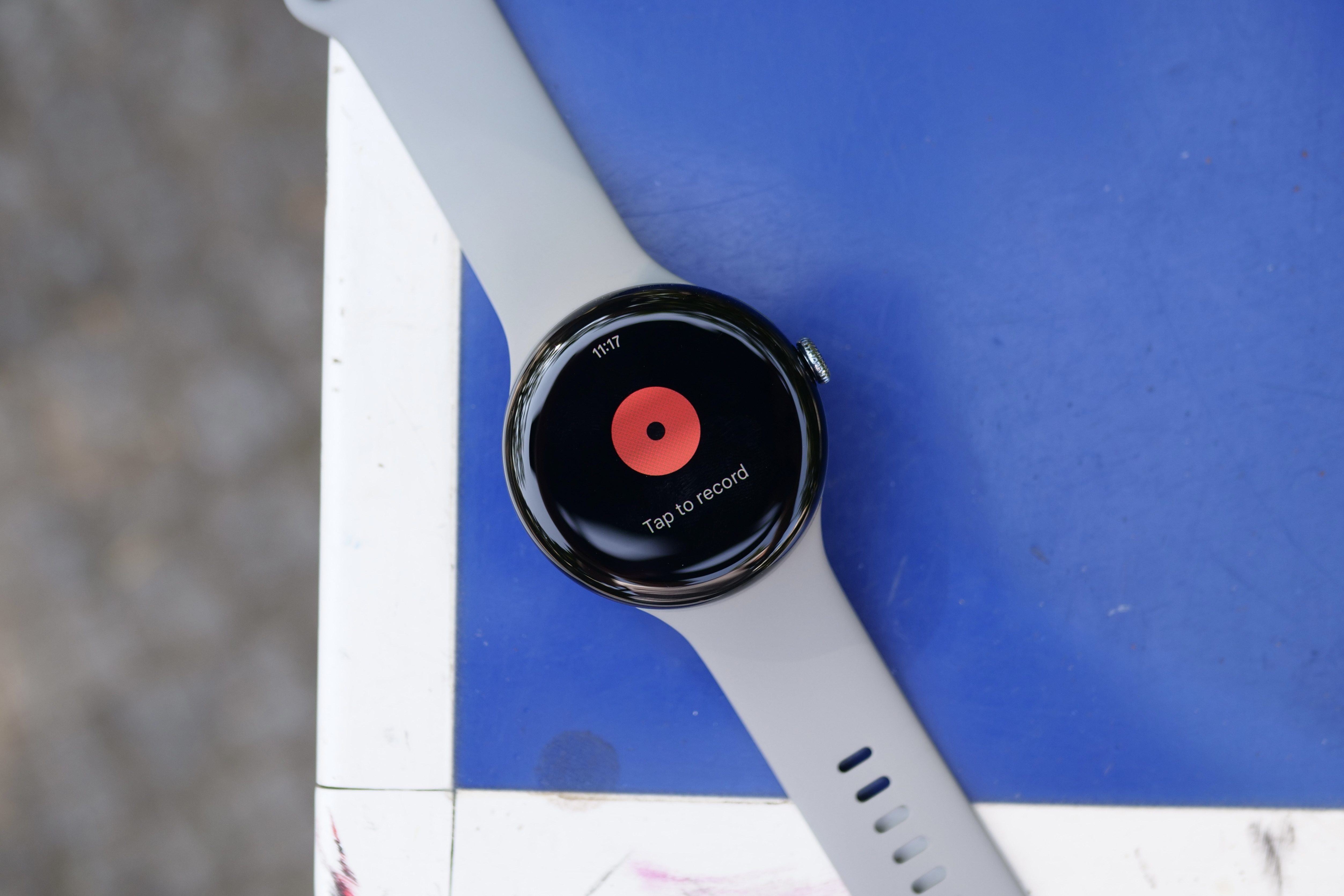 O aplicativo Recorder no Google Pixel Watch 3.