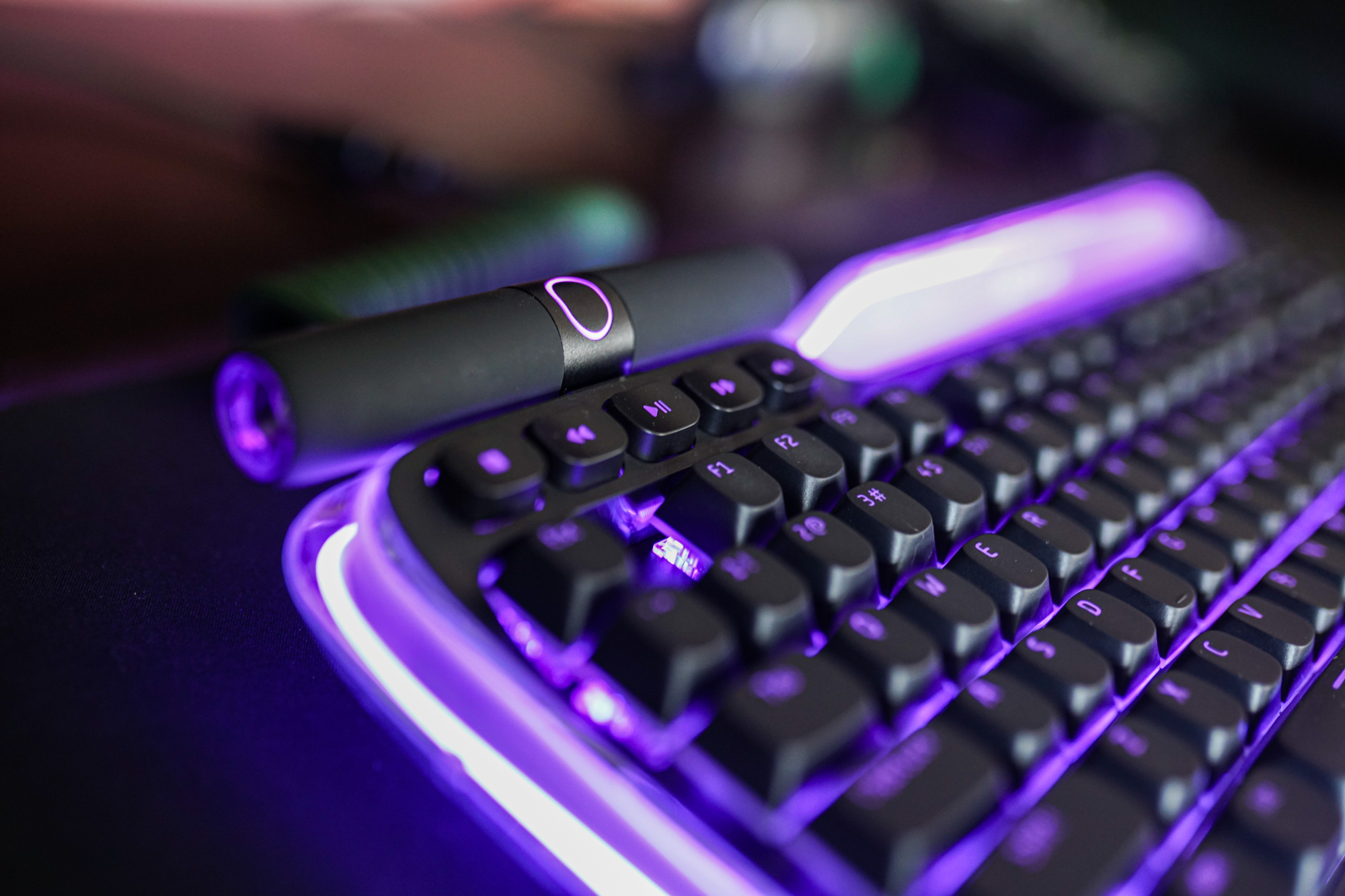 I fell in love with Hyte’s wonderfully strange gaming keyboard