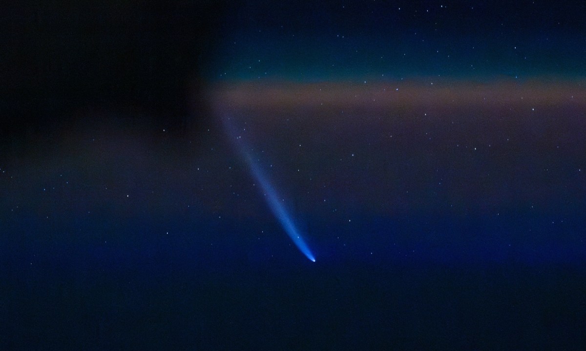 Comet Tsuchinshan-ATLAS as seen from the space station.