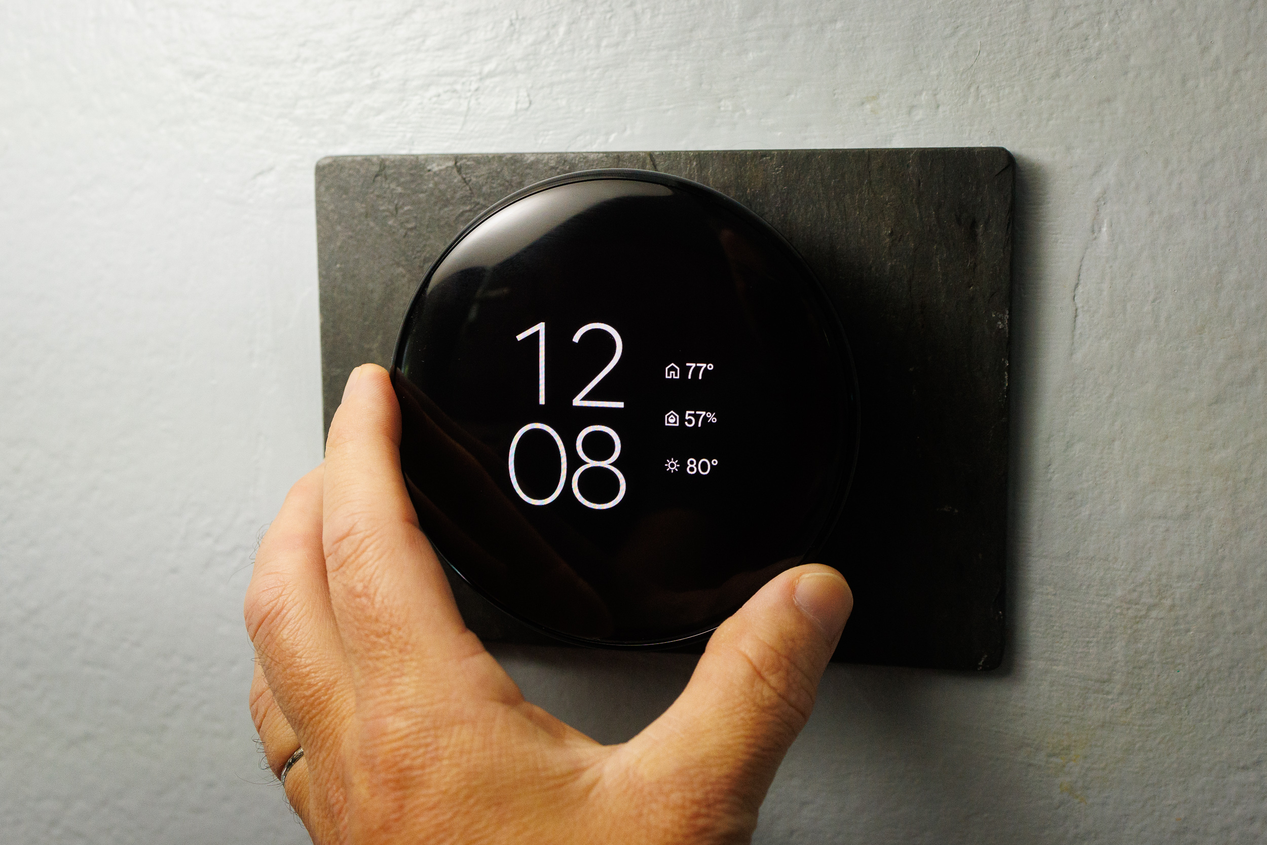 The digital clock face on the Nest Thermostat.