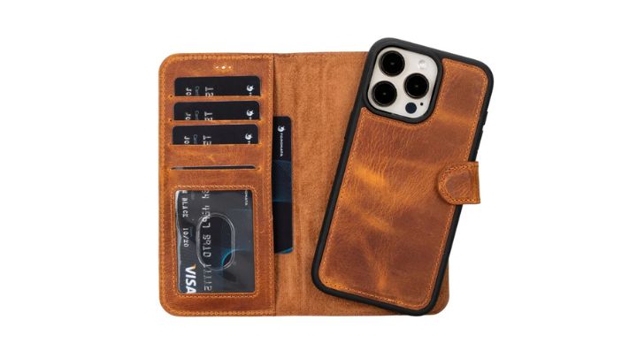 The Toronata Casper Leather iPhone 15 Series Wallet Case in Light Brown.