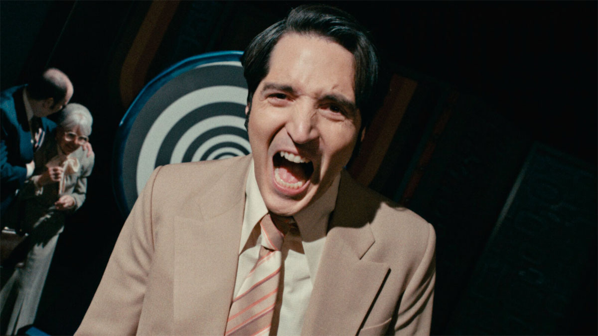 David Dastmalchian em Tarde da Noite com o Diabo.