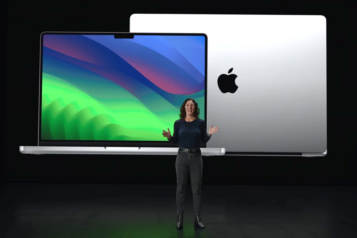 Kate Bergeron 在 2023 年 10 月 30 日举行的 Apple Scary Fast 活动上展示了 M3 Pro 和 M3 Max MacBook Pro。