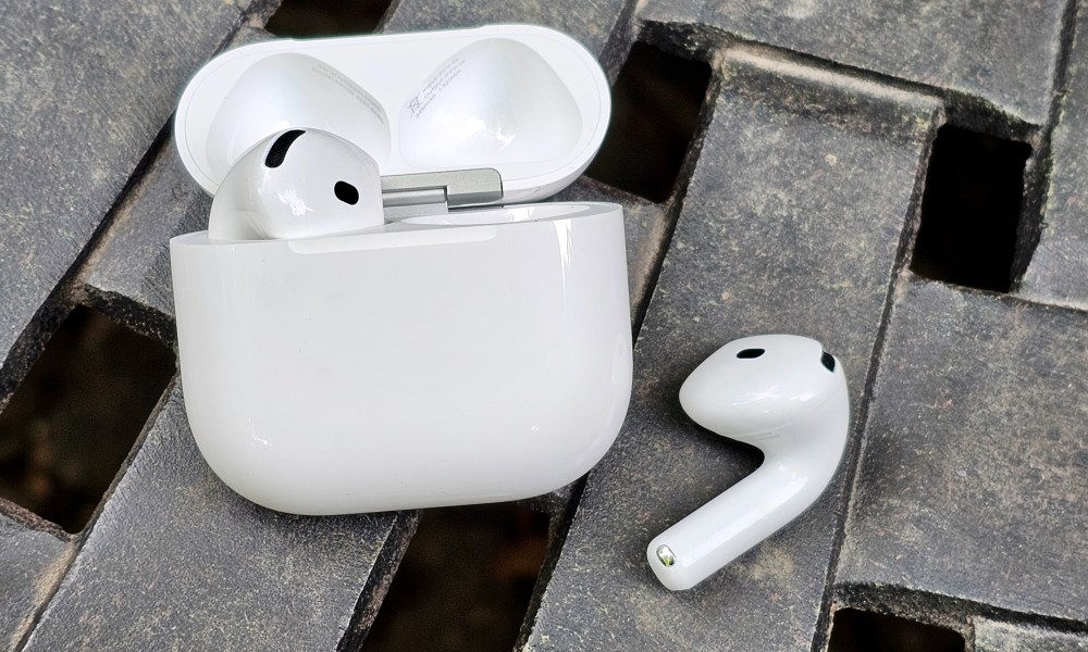 Apple AirPods 4.