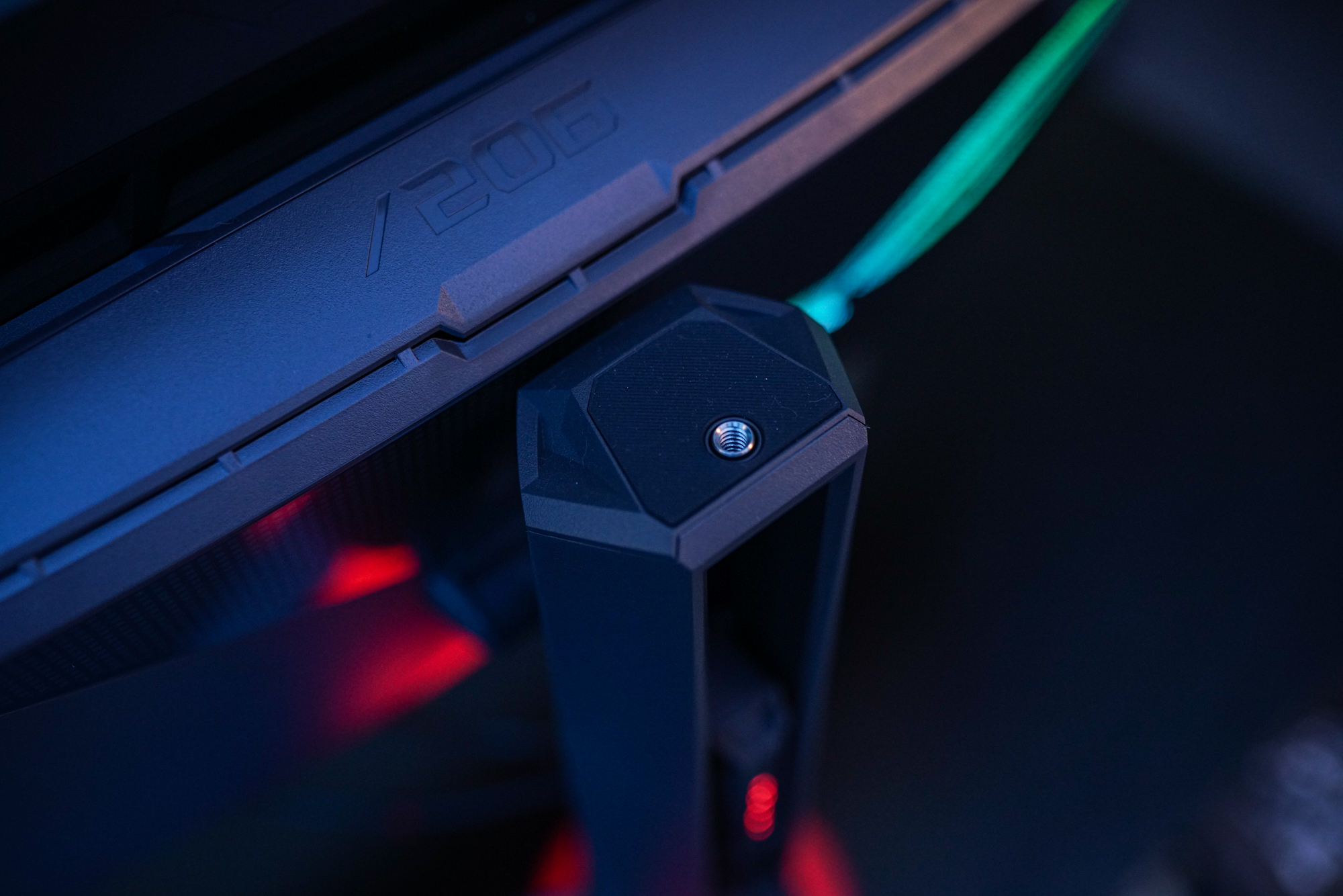 Montagem de tripé no Asus ROG Swift PG32UCDP.