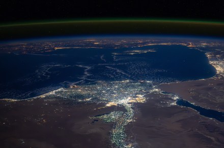 Departing ISS astronaut still finds time for stunning night shot