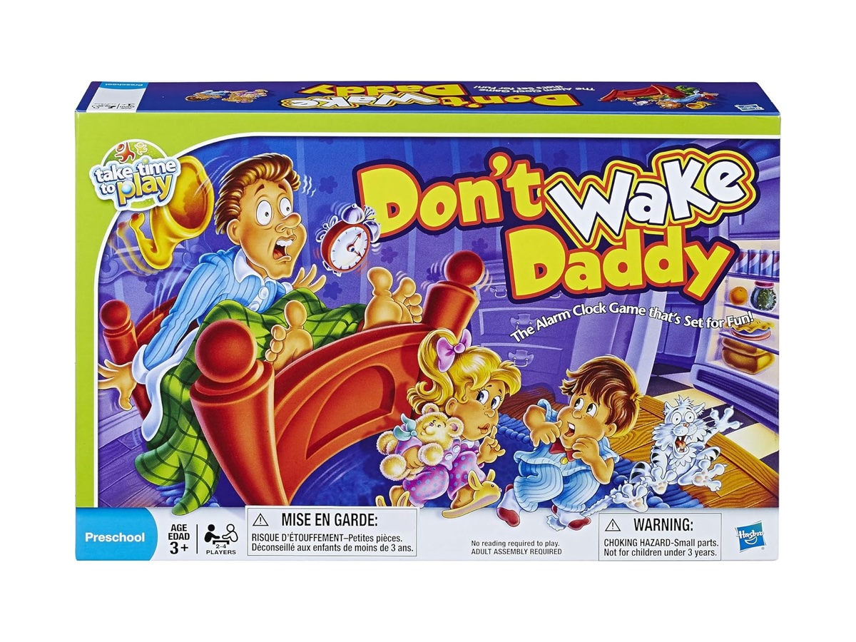 Le jeu de société Don't Wake Daddy sur fond blanc.