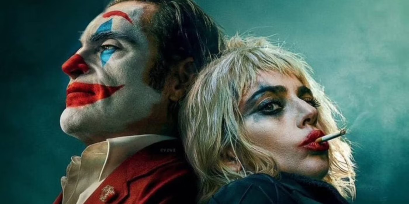 Joker y Harley se apoyan el uno en el otro en Joker: Folie a Deux.