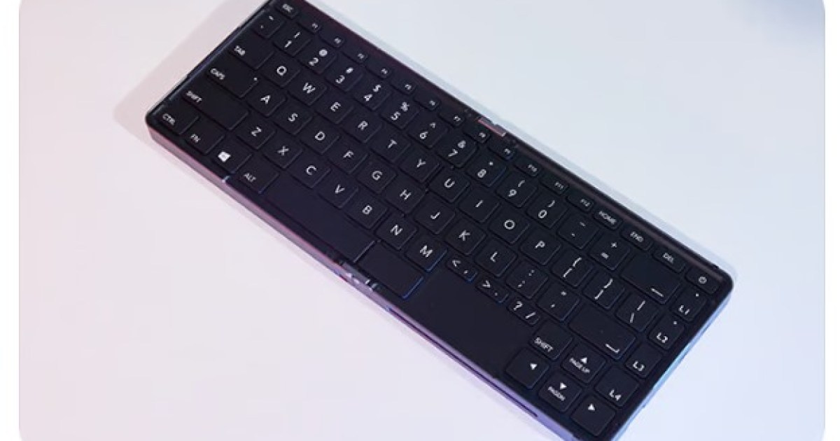 This tiny keyboard is hiding a secret inside