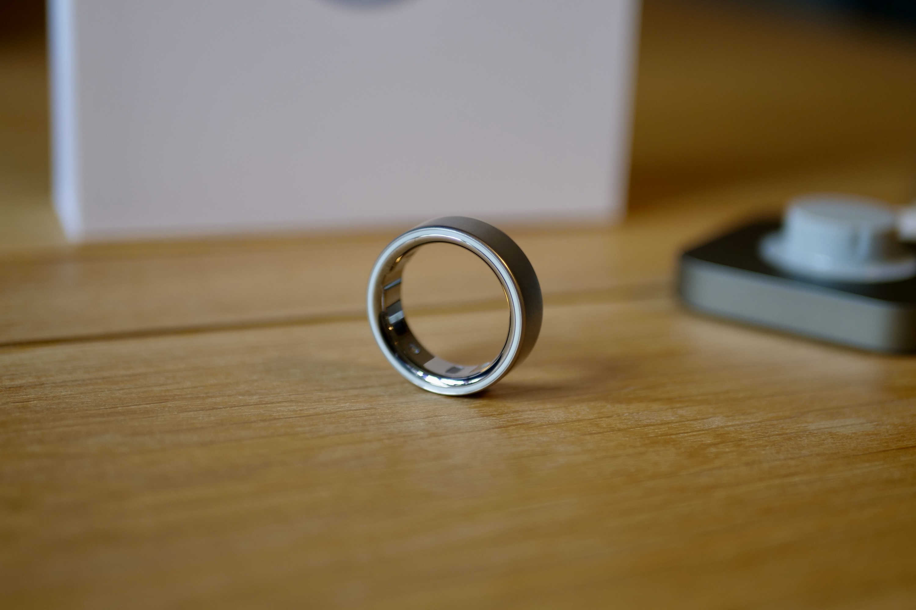 Die Seite des Oura-Rings 4.