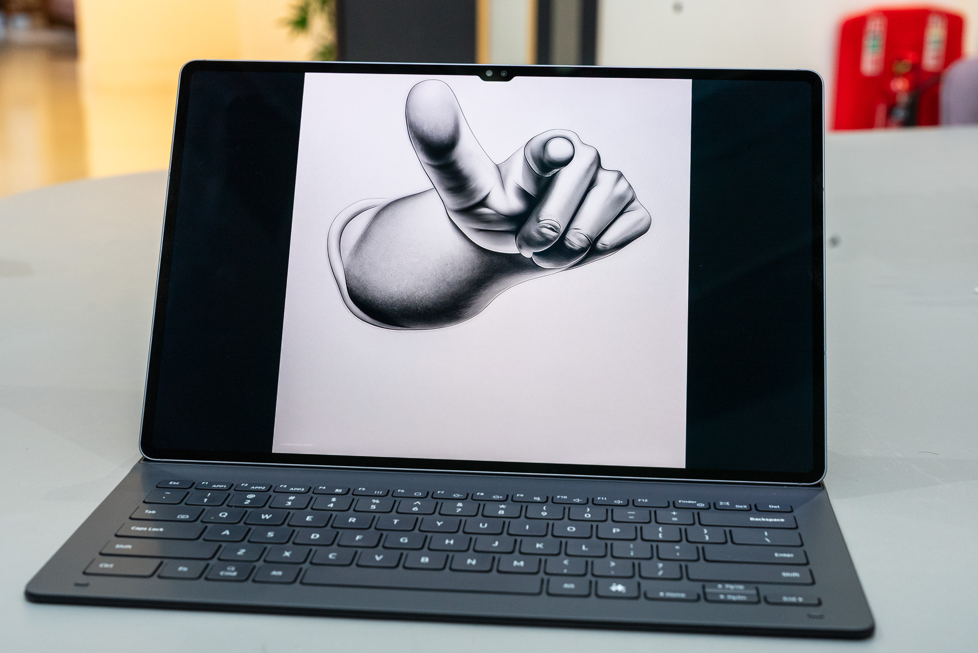 Samsung Galaxy Tab S10 Ultra vs. Apple iPad Pro: flagship face-off