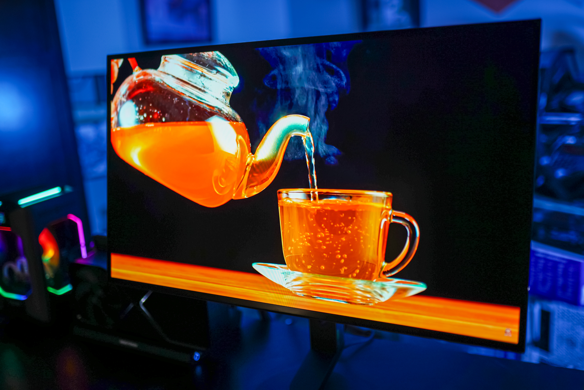 Демо-версия OLED на Sony InZone M10S.