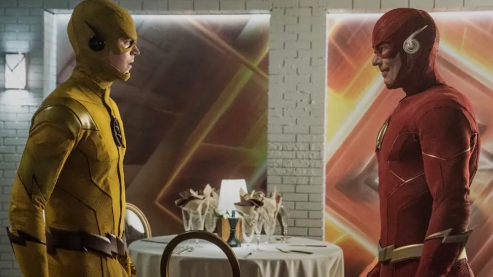 O Flash confronta o Flash Reverso em The Flash.