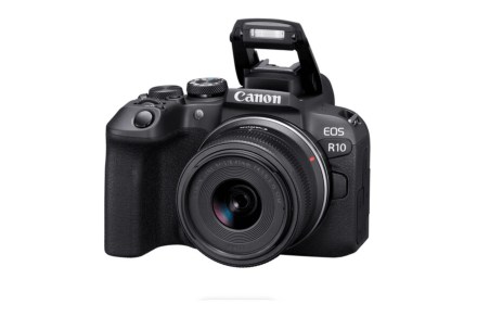 The excellent intermediate Canon EOS R10 camera is $86 off at Walmart today