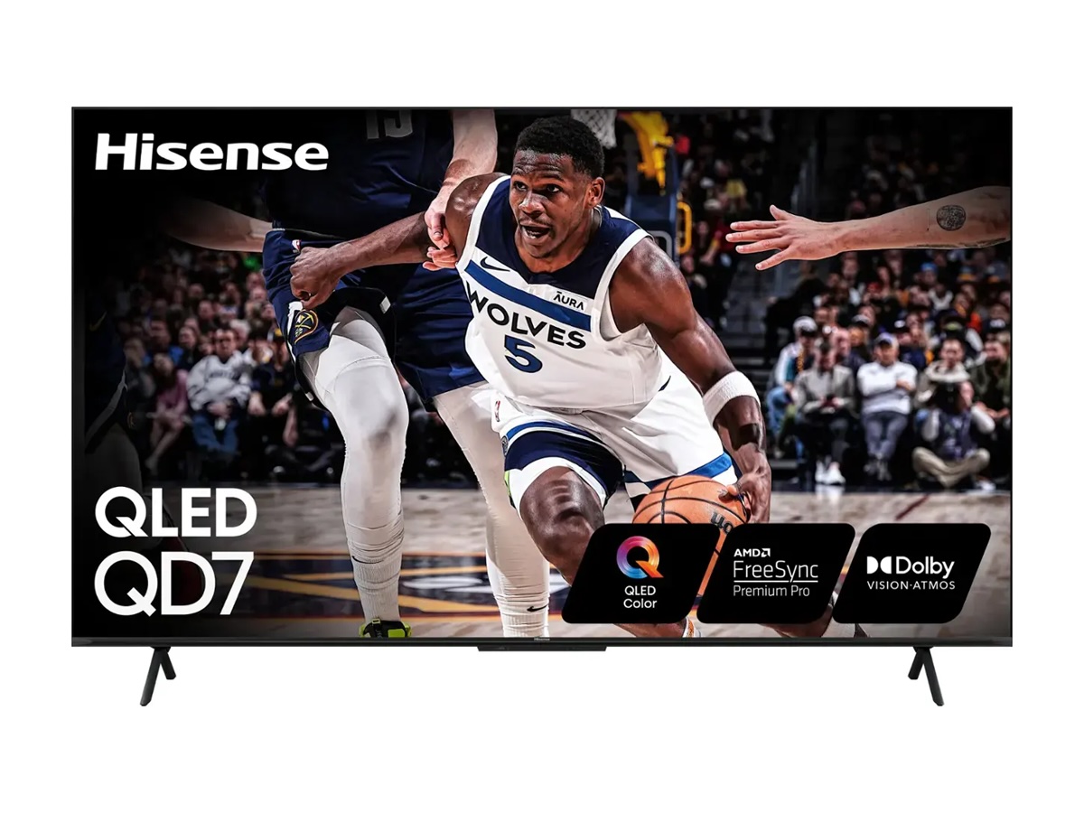 65-дюймовый телевизор Hisense QD7 QLED 4K на белом фоне.