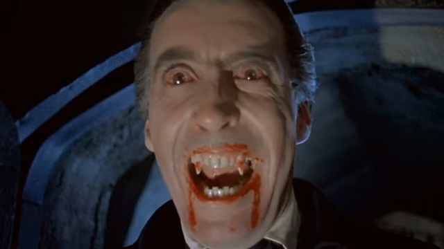 Christopher Lee como Drácula en "El terror de Drácula".