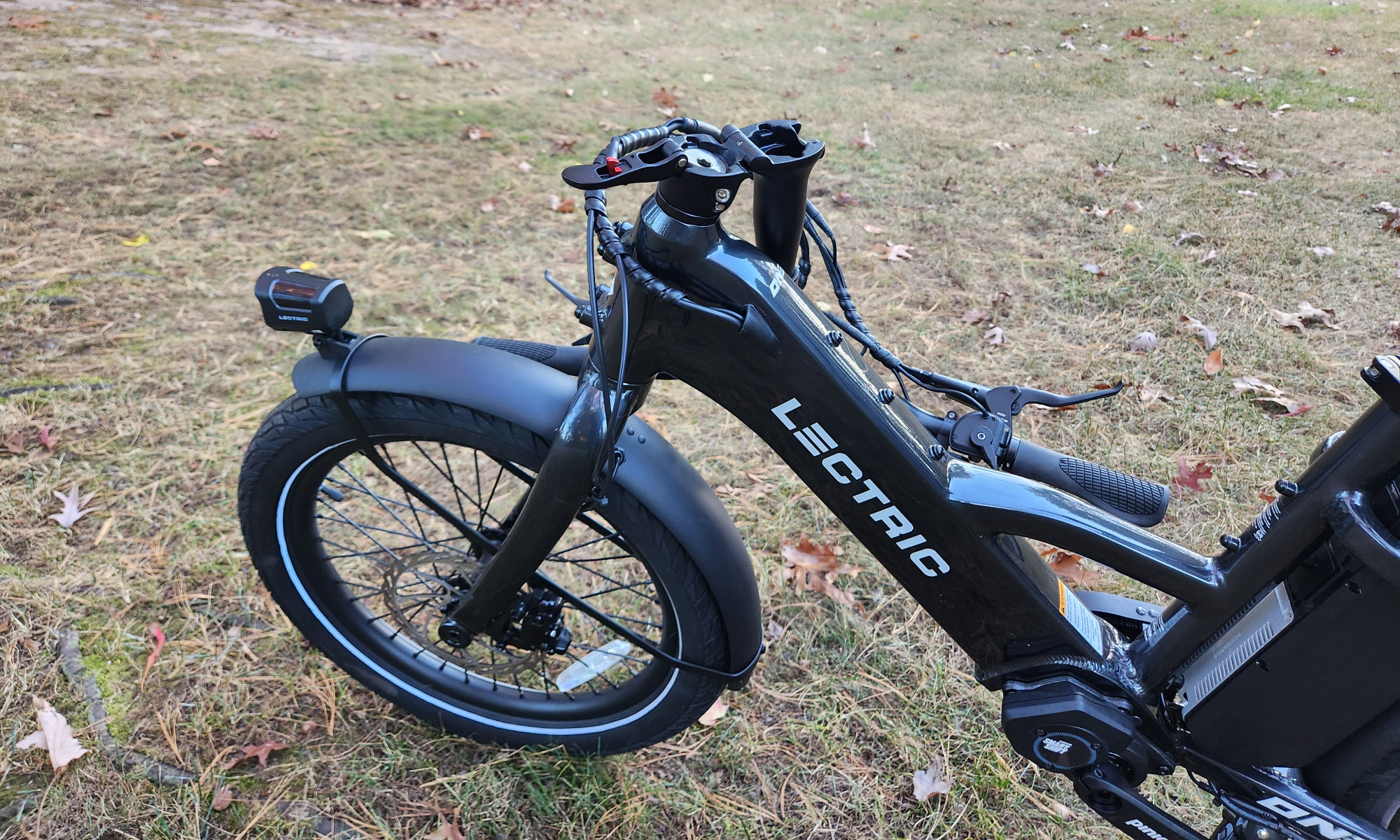 Lectric ONE handlebar folding mechanism 2.